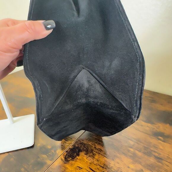 Gucci Suede Hobo Bag Black W/ Certificate of Authenticity - Picture 5 of 16